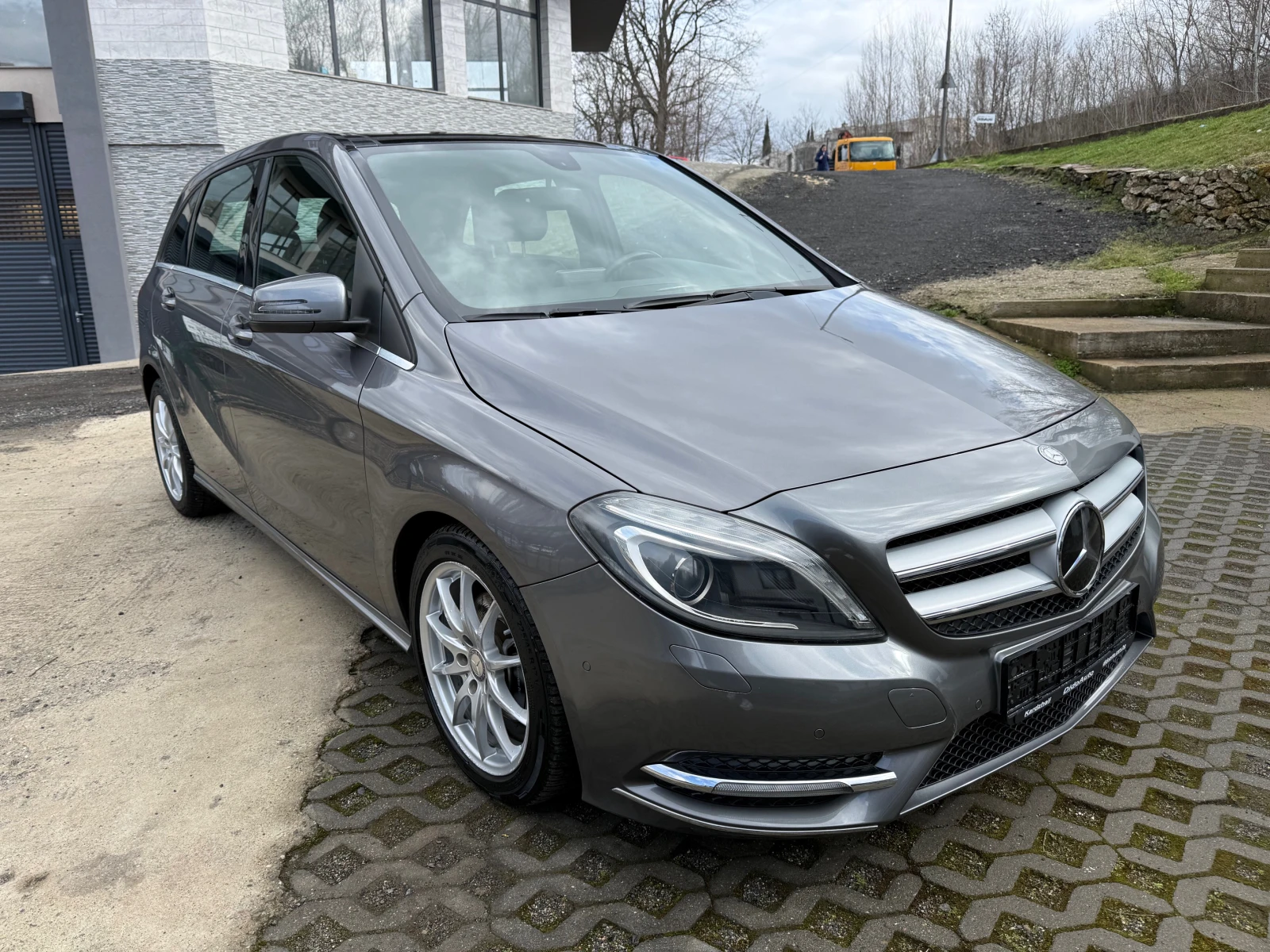 Mercedes-Benz B 200 CDI Sport.Xenon.Панорама. - изображение 2