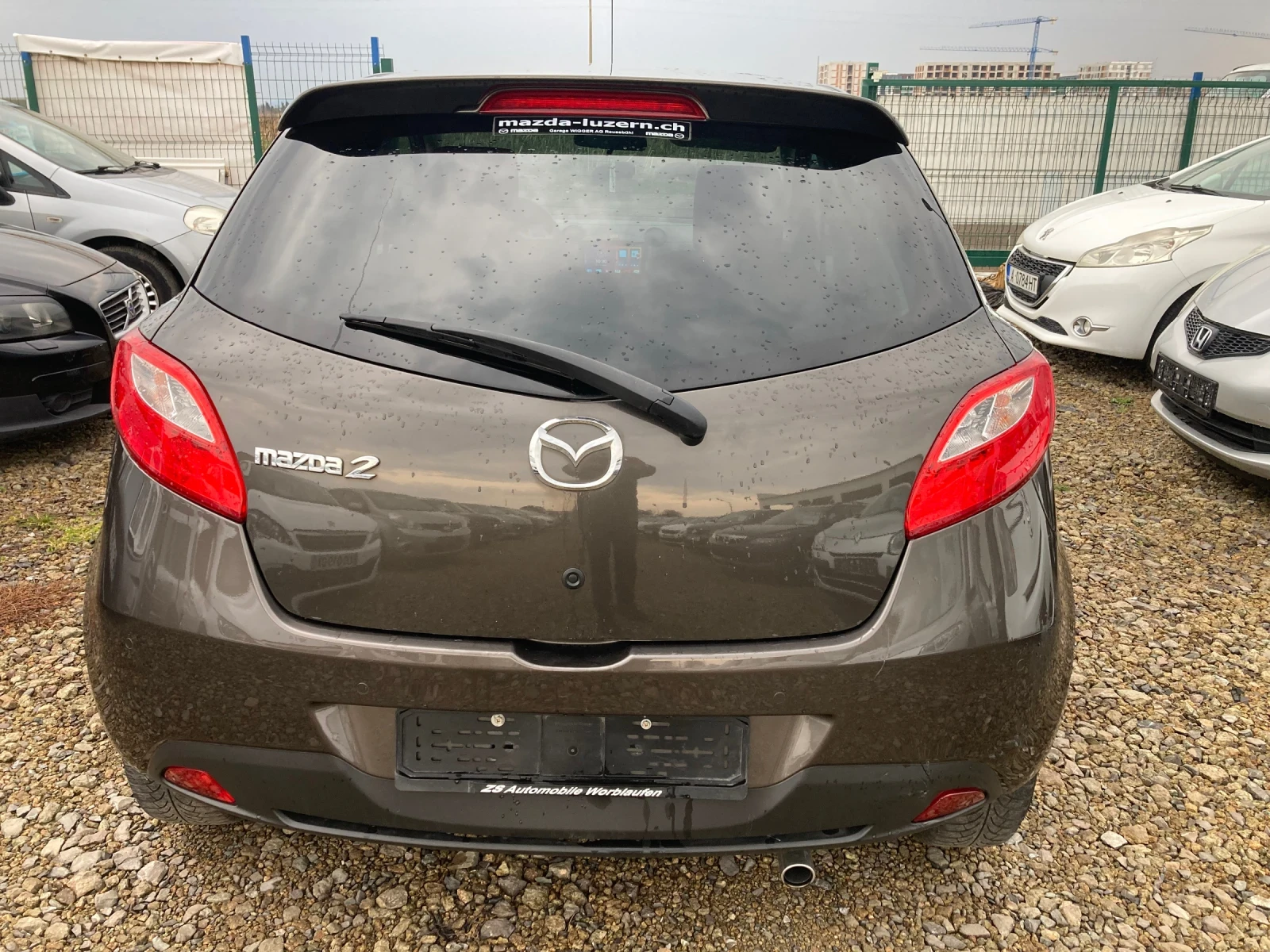 Mazda 2 1.3i - изображение 2