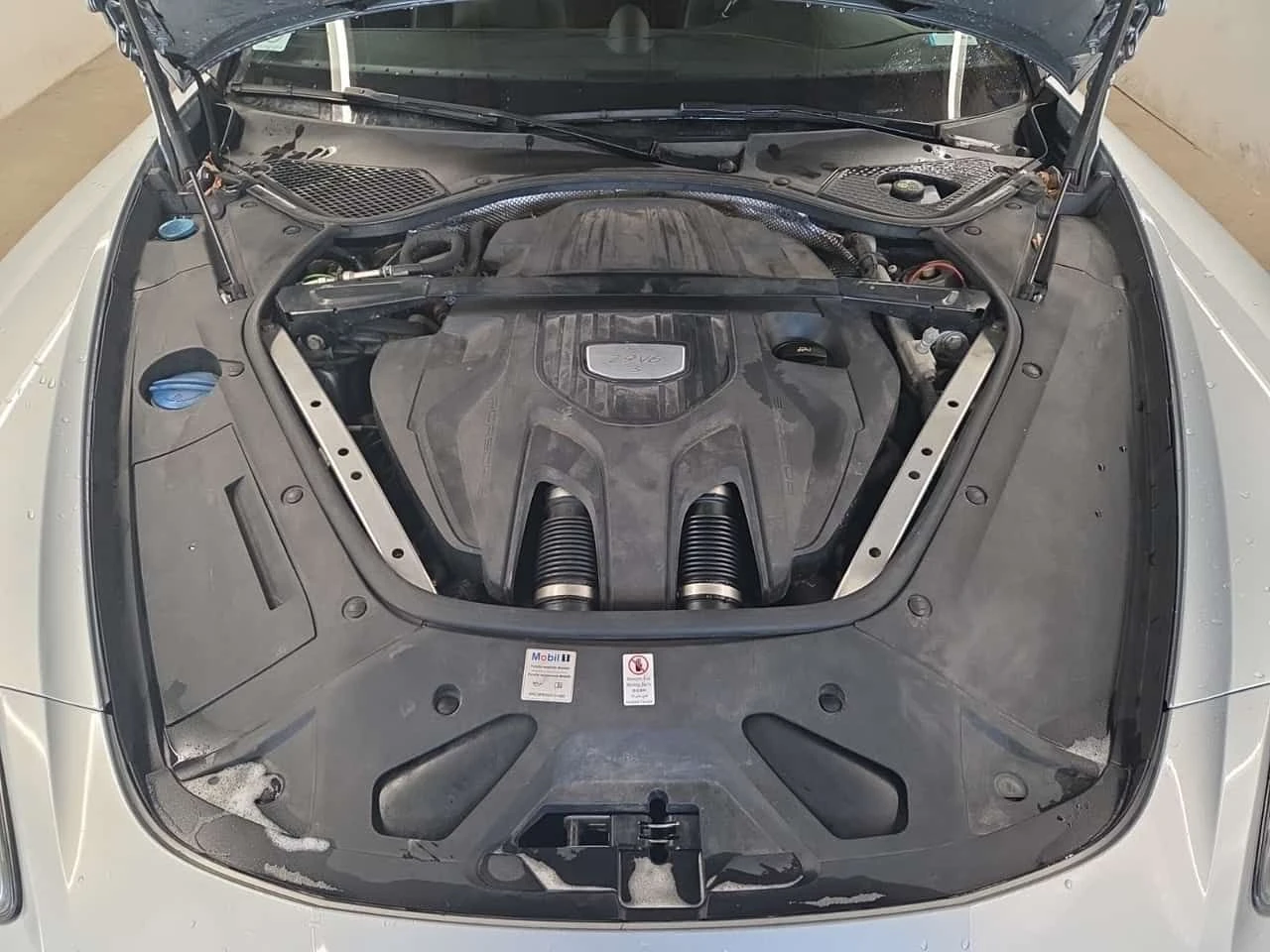 Porsche Panamera 4S | KEYLESS | ПОДГРЕВИ | CARFAX, снимка 16 - Автомобили и джипове - 53940194