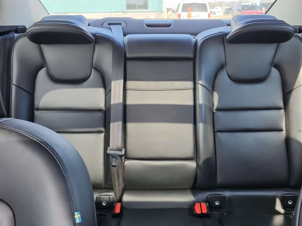 Volvo S60 MOMENTUM| PANORAMA| ПОДГРЕВИ| , снимка 10 - Автомобили и джипове - 53972174