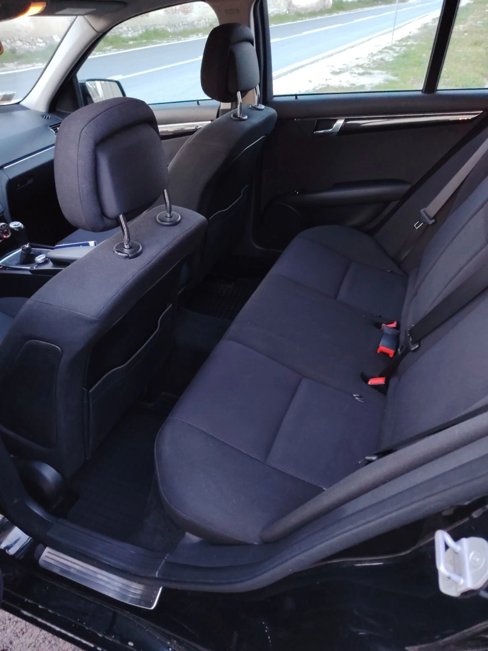 Mercedes-Benz C 200 ОМ651, снимка 10 - Автомобили и джипове - 53976968