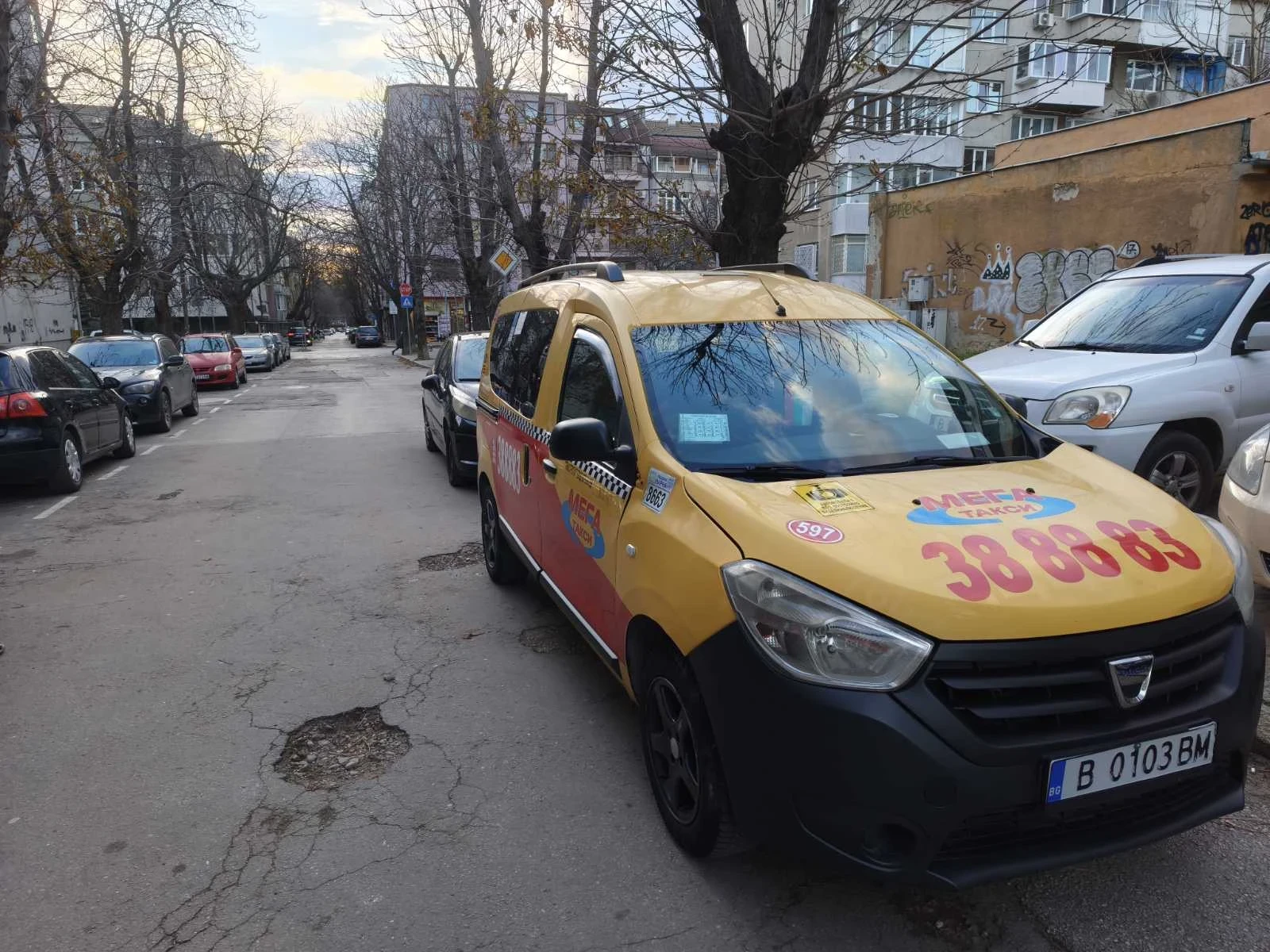 Dacia Dokker, снимка 4 - Автомобили и джипове - 54004993