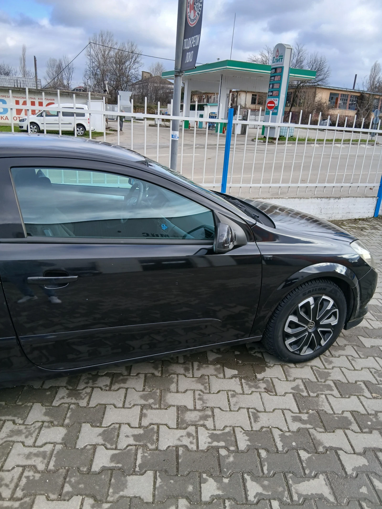 Opel Astra, снимка 8 - Автомобили и джипове - 54173993