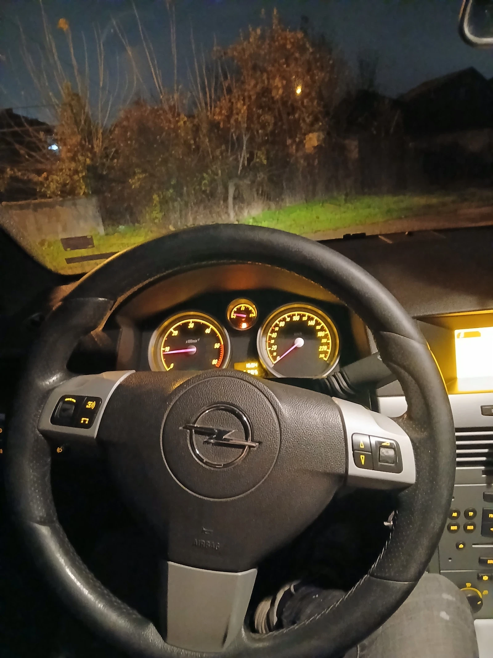 Opel Astra, снимка 11 - Автомобили и джипове - 54173993