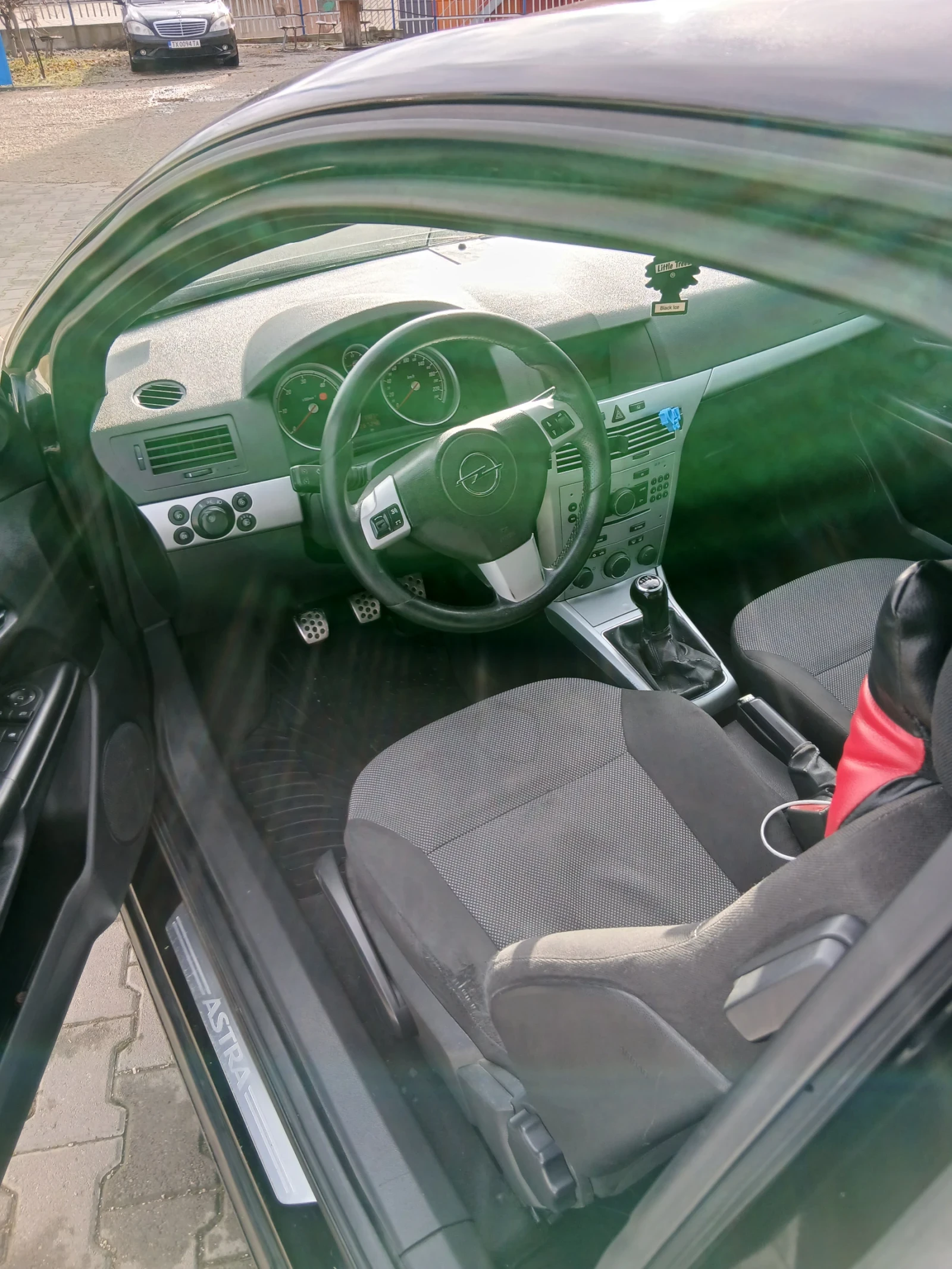 Opel Astra, снимка 4 - Автомобили и джипове - 54173993