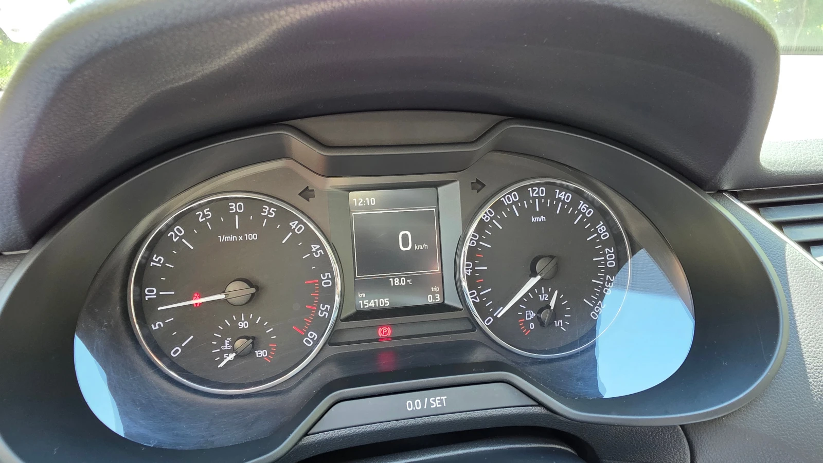 Skoda Octavia 1.6 TDI, снимка 11 - Автомобили и джипове - 54508931
