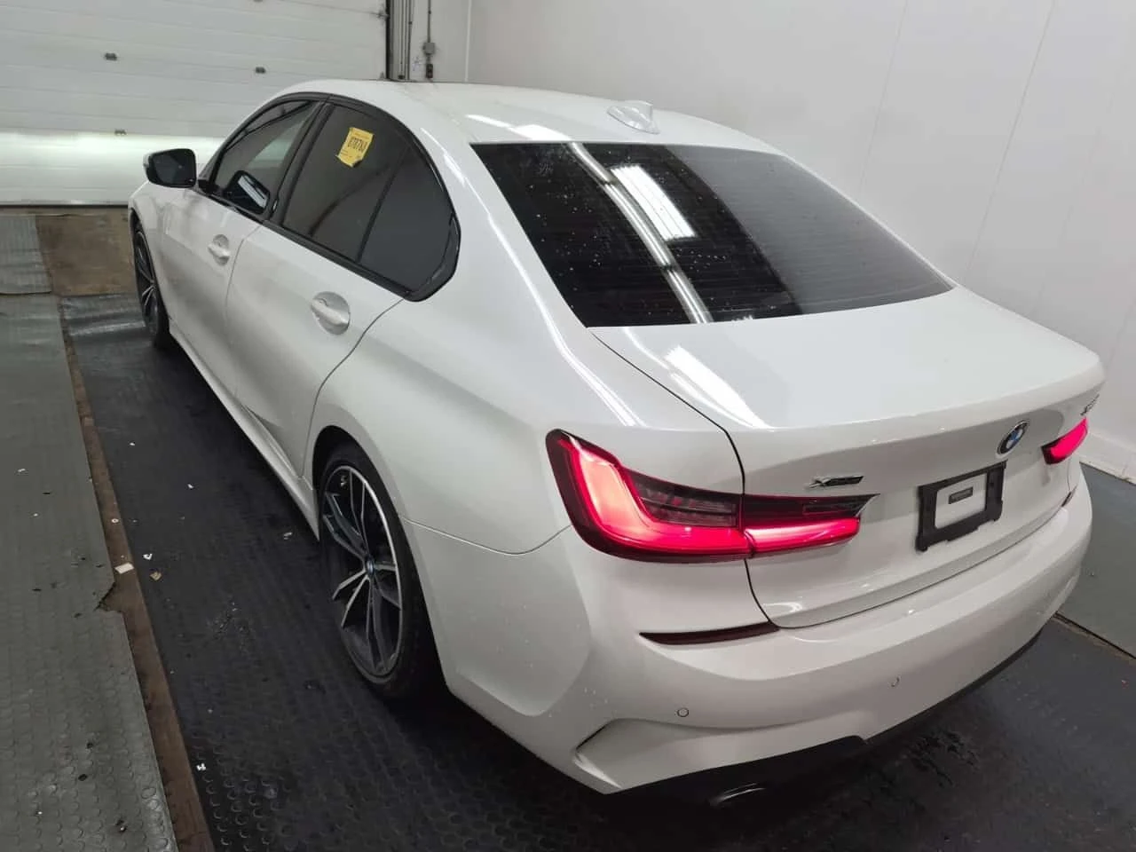 BMW 330 М ПАКЕТ/ПОДГРЕВ/ШИБЕДАХ/XDRIVE/CARFAX/ФИНАНСИРАНЕ, снимка 5 - Автомобили и джипове - 54723646