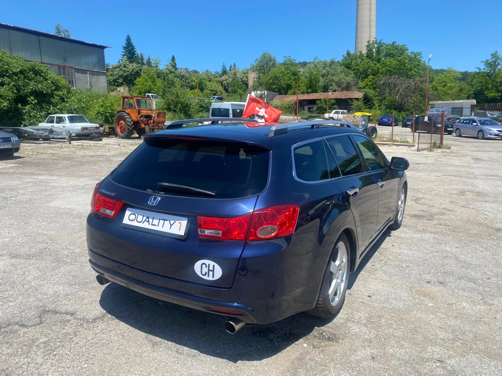 Honda Accord 2.4 Швейцария, снимка 4 - Автомобили и джипове - 54932763