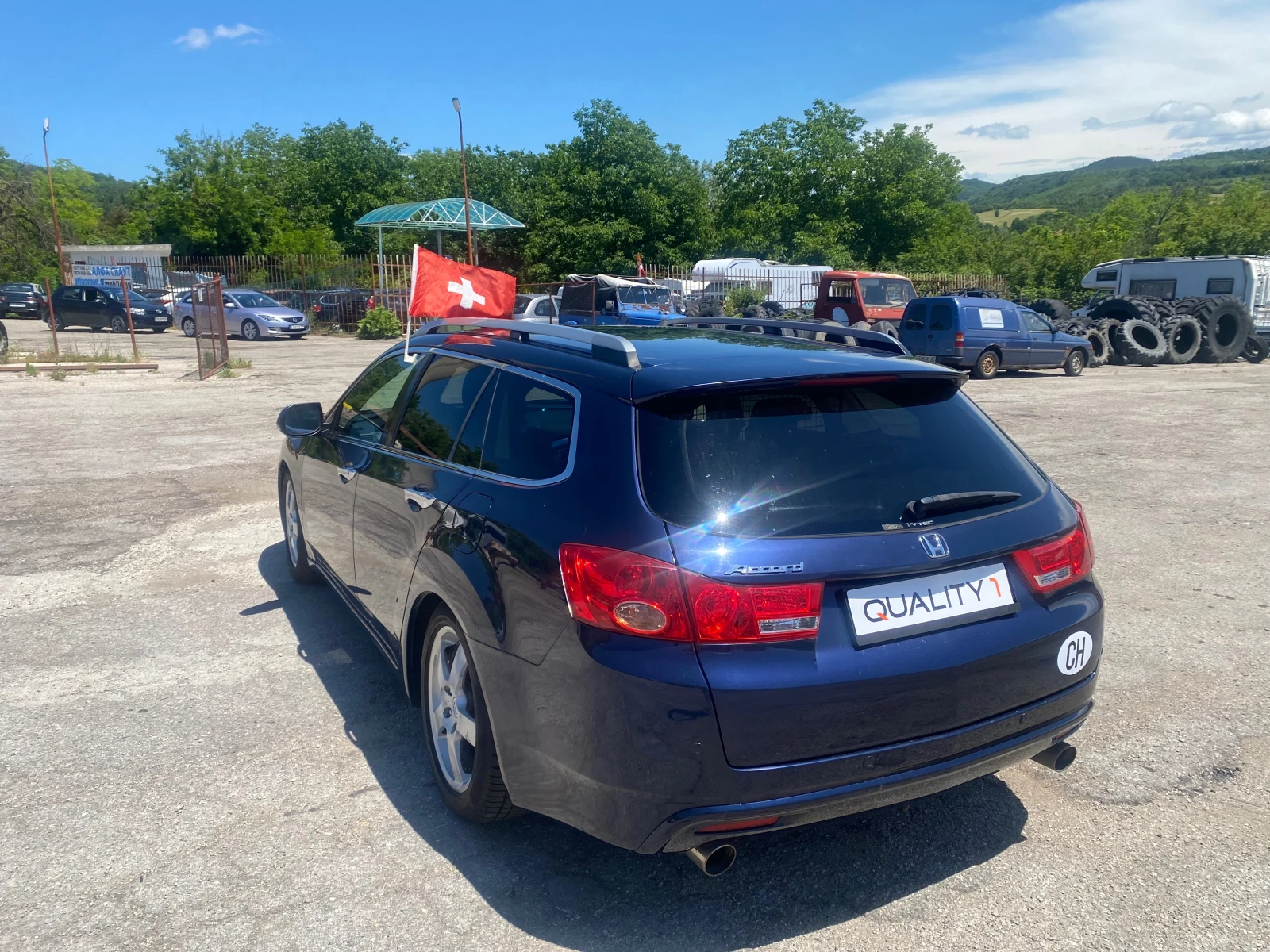 Honda Accord 2.4 Швейцария, снимка 5 - Автомобили и джипове - 54932763
