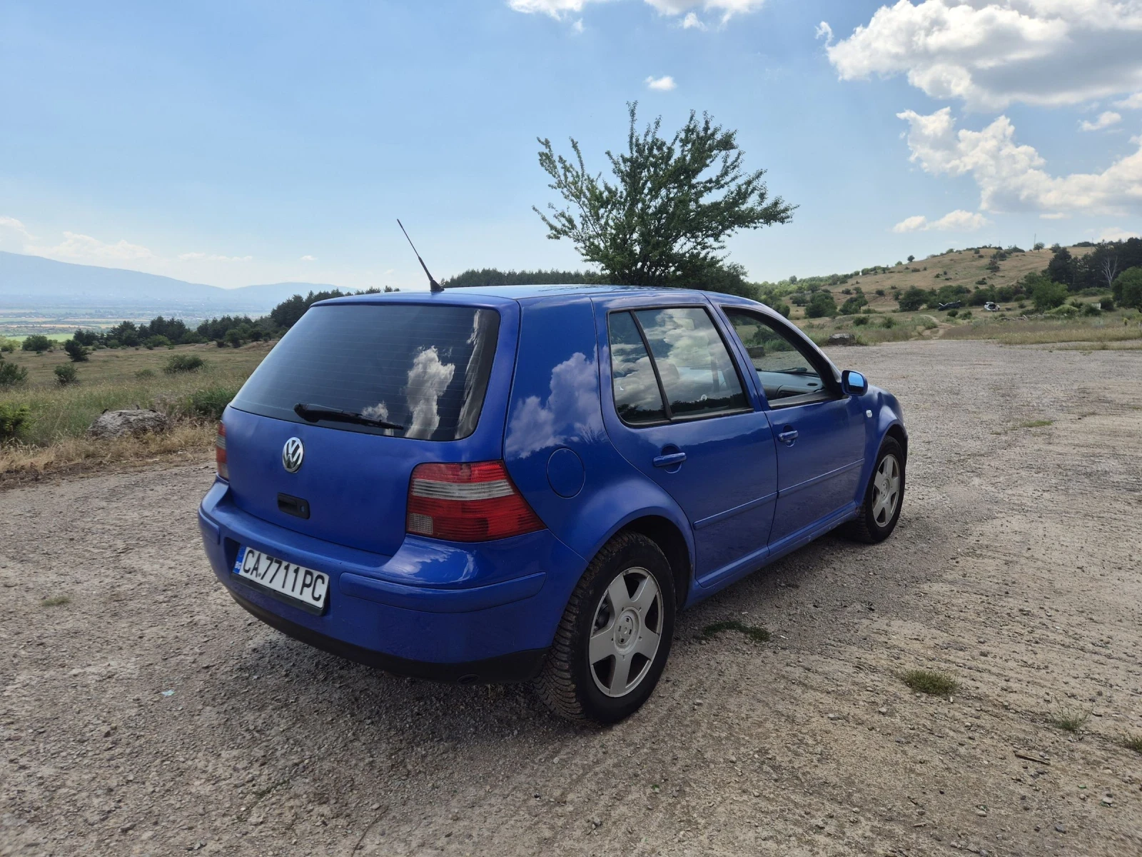 VW Golf, снимка 4 - Автомобили и джипове - 55048912