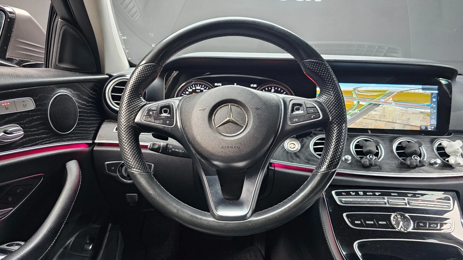 Mercedes-Benz E 220 Head up//Подгрев/ПАНОРАМА/ПАМЕТ/КОЖА, снимка 10 - Автомобили и джипове - 55301204