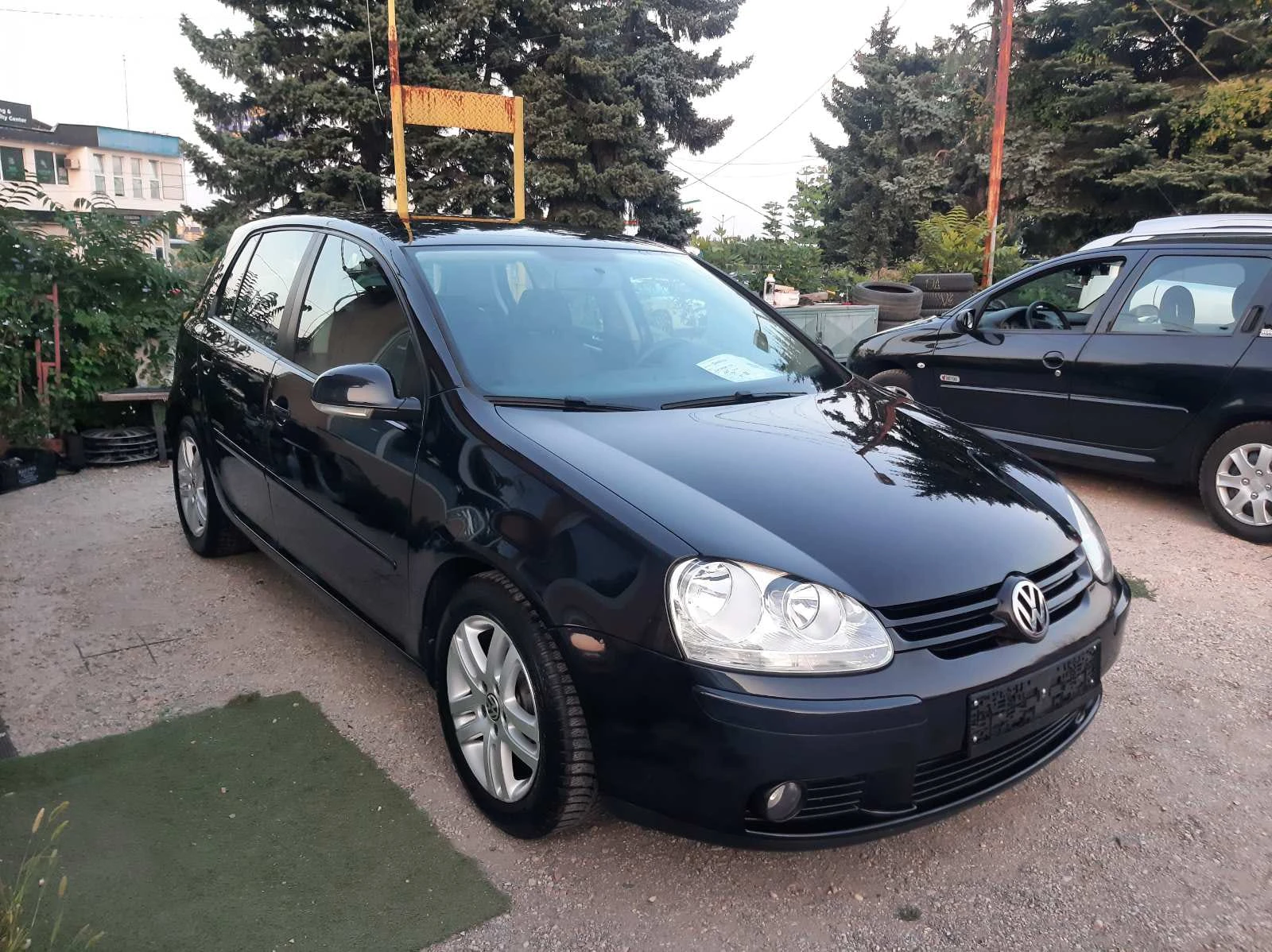 VW Golf 5   1, 6I 102kc   UNITED  EURO 4, снимка 1 - Автомобили и джипове - 55573973