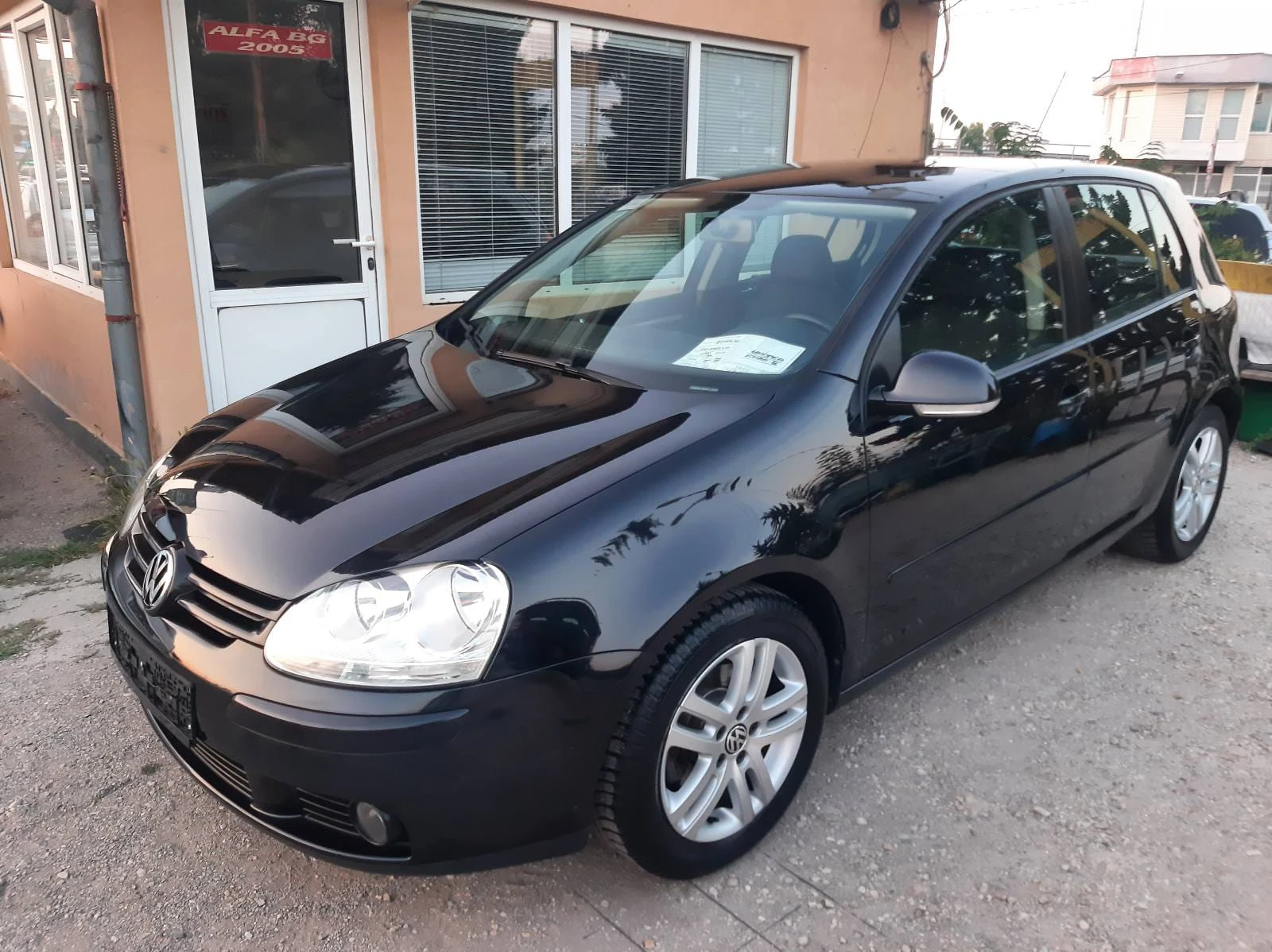 VW Golf 5   1, 6I 102kc   UNITED  EURO 4, снимка 3 - Автомобили и джипове - 55573973
