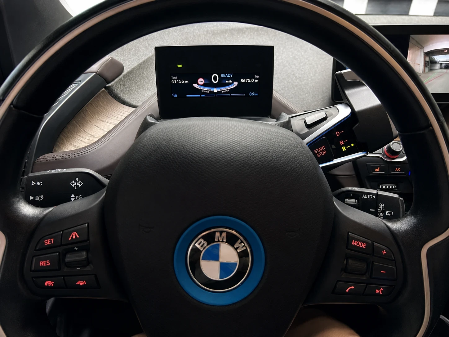 BMW i3 120 Ah | 2019 | 41 000 км | Богато оборудван, снимка 8 - Автомобили и джипове - 55770145