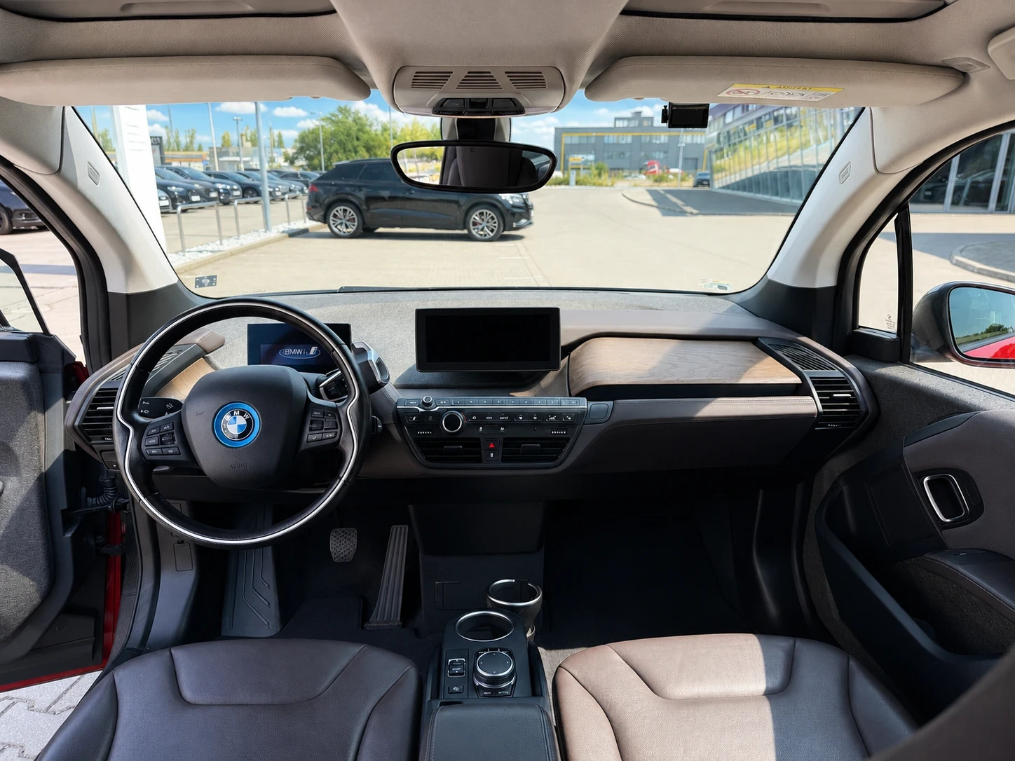 BMW i3 120 Ah | 2019 | 41 000 км | Богато оборудван, снимка 7 - Автомобили и джипове - 55770145