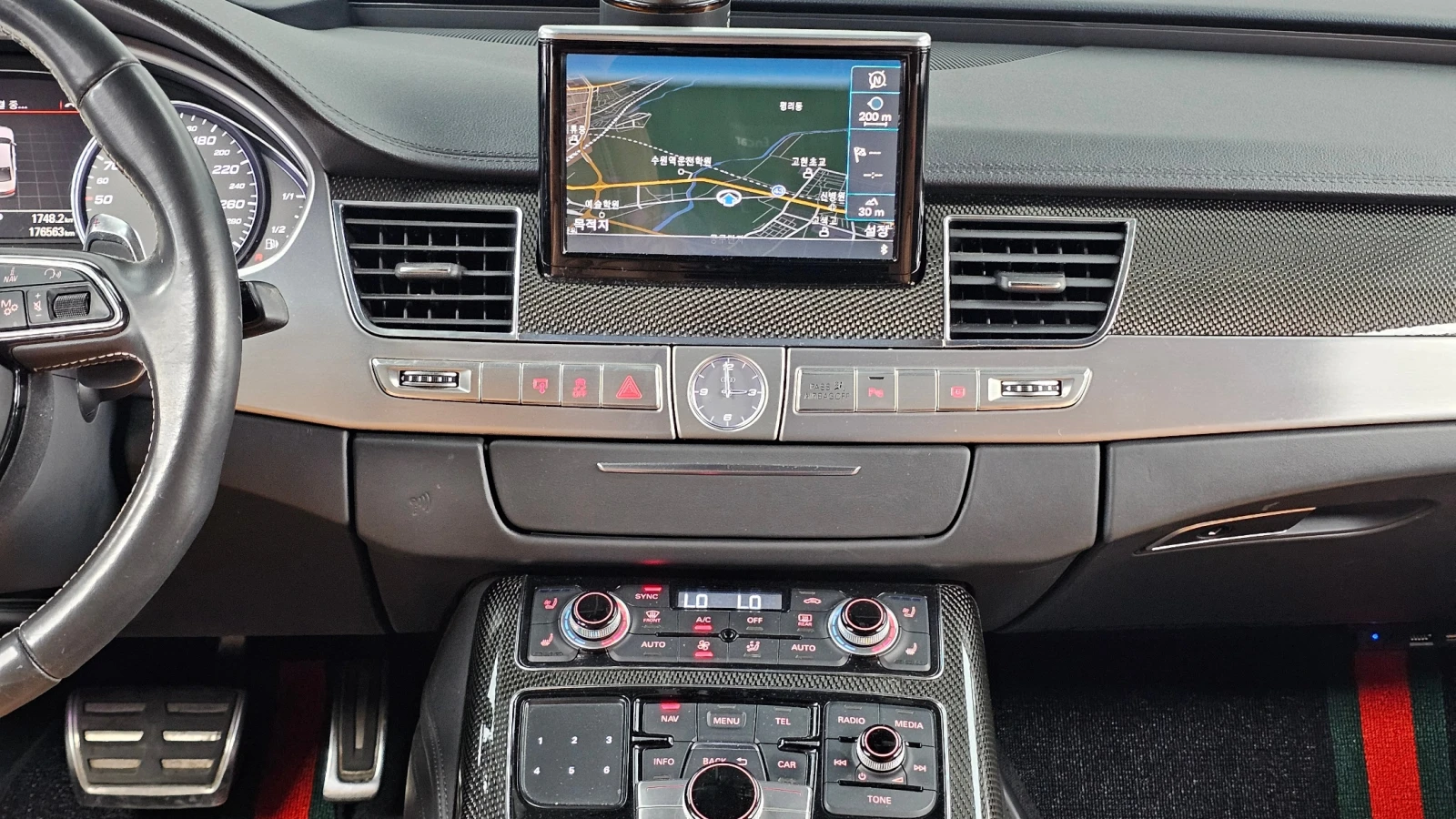 Audi S8 4.0TFSI ' BLACK MATЕ ФОЛИО ' FULL, снимка 13 - Автомобили и джипове - 55902415
