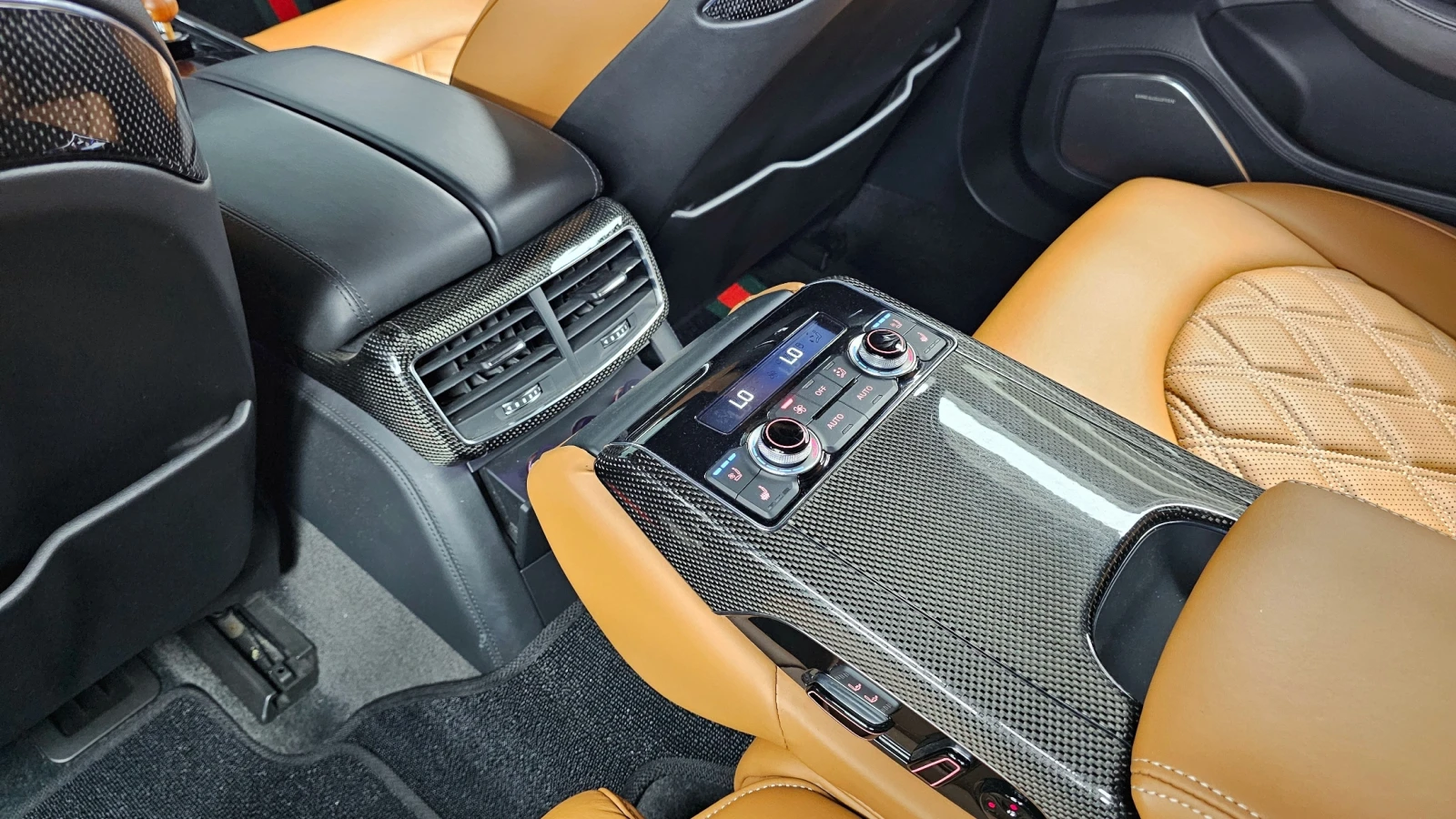 Audi S8 4.0TFSI ' BLACK MATЕ ФОЛИО ' FULL, снимка 17 - Автомобили и джипове - 55902415