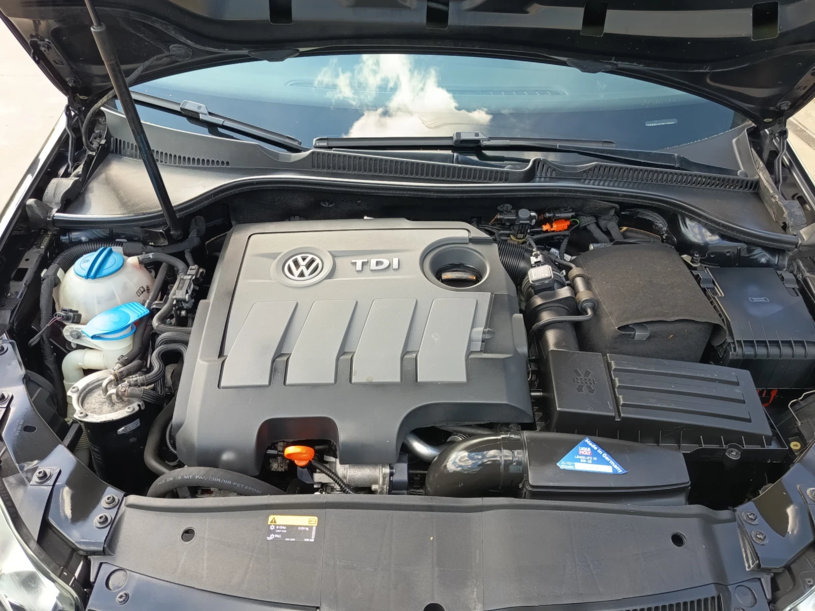 VW Golf 1.6tdi, снимка 13 - Автомобили и джипове - 56215210