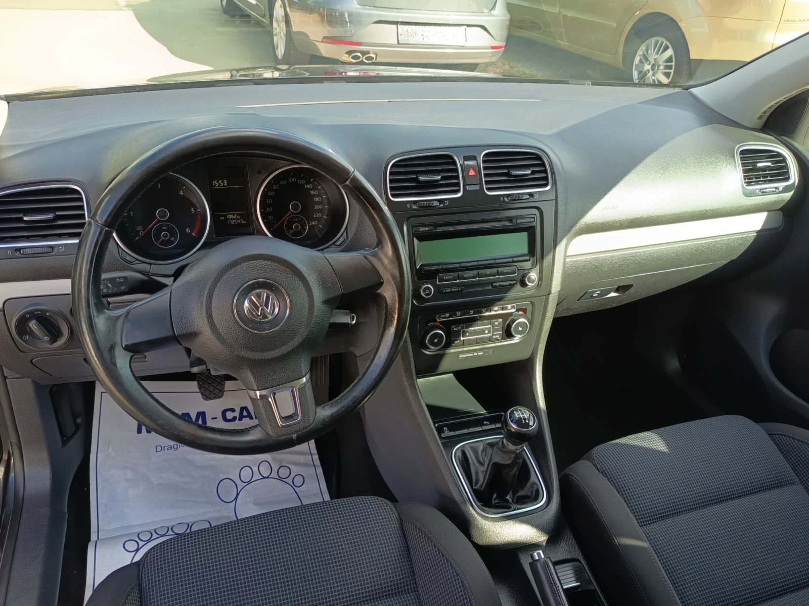 VW Golf 1.6tdi, снимка 11 - Автомобили и джипове - 56215210