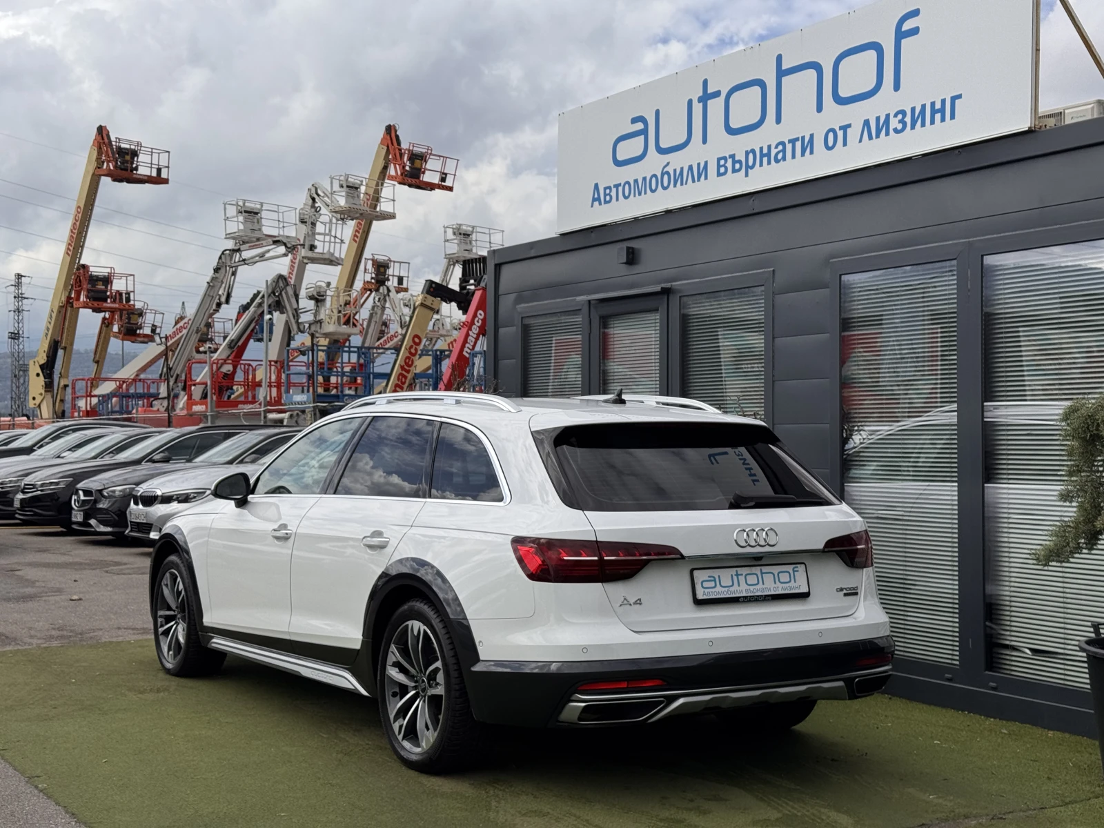 Audi A4 Allroad QUATTRO/2.0TFSI/265K.C./7AT, снимка 3 - Автомобили и джипове - 56233402