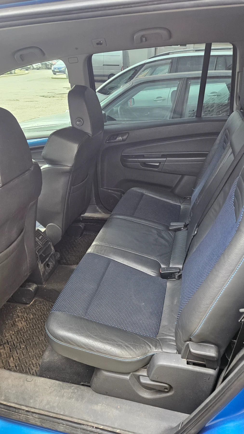 Opel Zafira 2.0 turbo, снимка 5 - Автомобили и джипове - 56632416