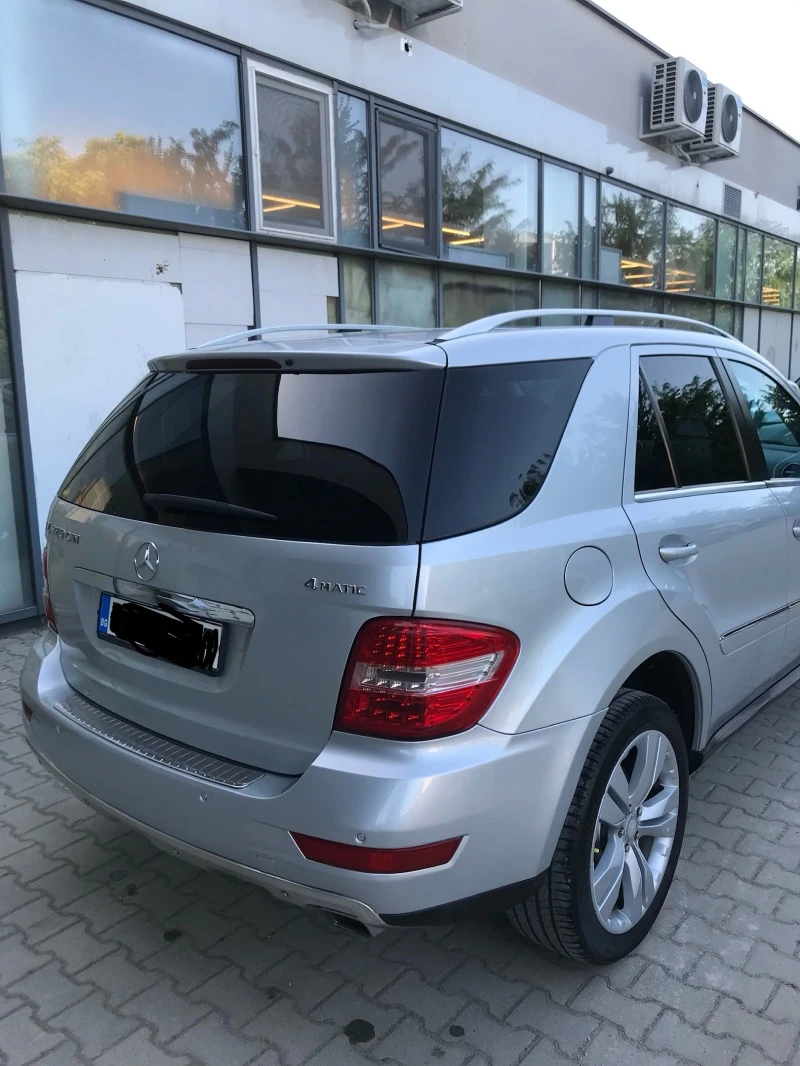 Mercedes-Benz ML 320, снимка 10 - Автомобили и джипове - 46760266