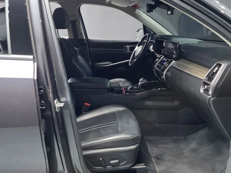 Kia Sorento 2.2 Automatic, снимка 7 - Автомобили и джипове - 55579863