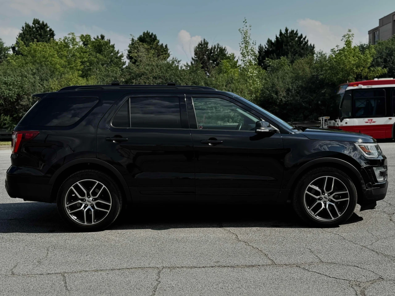 Ford Explorer CARFAX* АВТОФИНАНСИРАНЕ* БЕЗ ПЪРВОНАЧАЛНА ВНОСКА*  - изображение 3