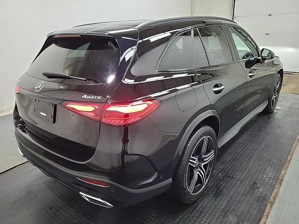 Mercedes-Benz GLC 300 2023 * CARFAX * БЕЗ ПЪРВОНАЧАЛНА ВНОСКА - изображение 4