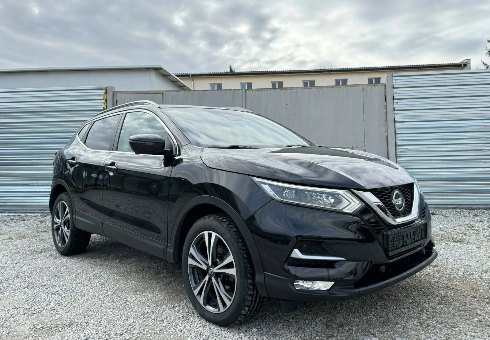 Nissan Qashqai TEKNA* KEYLESS* PANORAMA  - изображение 3