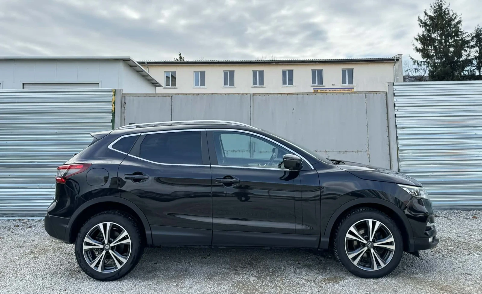 Nissan Qashqai TEKNA* KEYLESS* PANORAMA  - изображение 4