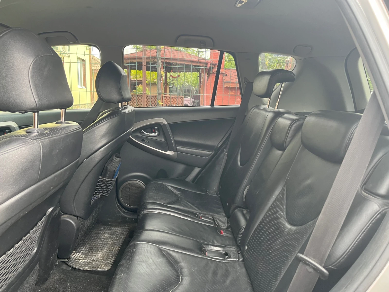Toyota Rav4, снимка 6 - Автомобили и джипове - 54396796