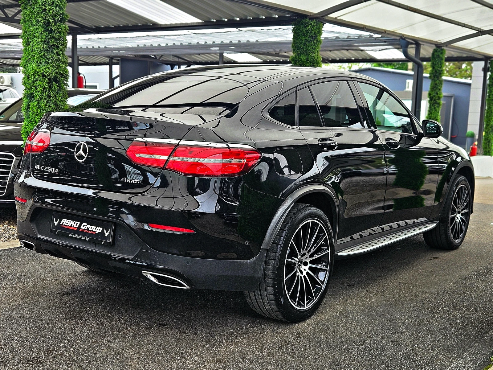 Mercedes-Benz GLC 250 AMG/COUPE/SHADOW LINE/CAMERA/AIRMATIC/KEYLESS/LIZI, снимка 5 - Автомобили и джипове - 54477508