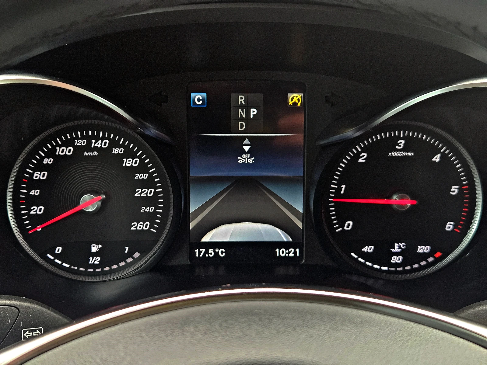 Mercedes-Benz GLC 250 AMG/COUPE/SHADOW LINE/CAMERA/AIRMATIC/KEYLESS/LIZI, снимка 10 - Автомобили и джипове - 54477508