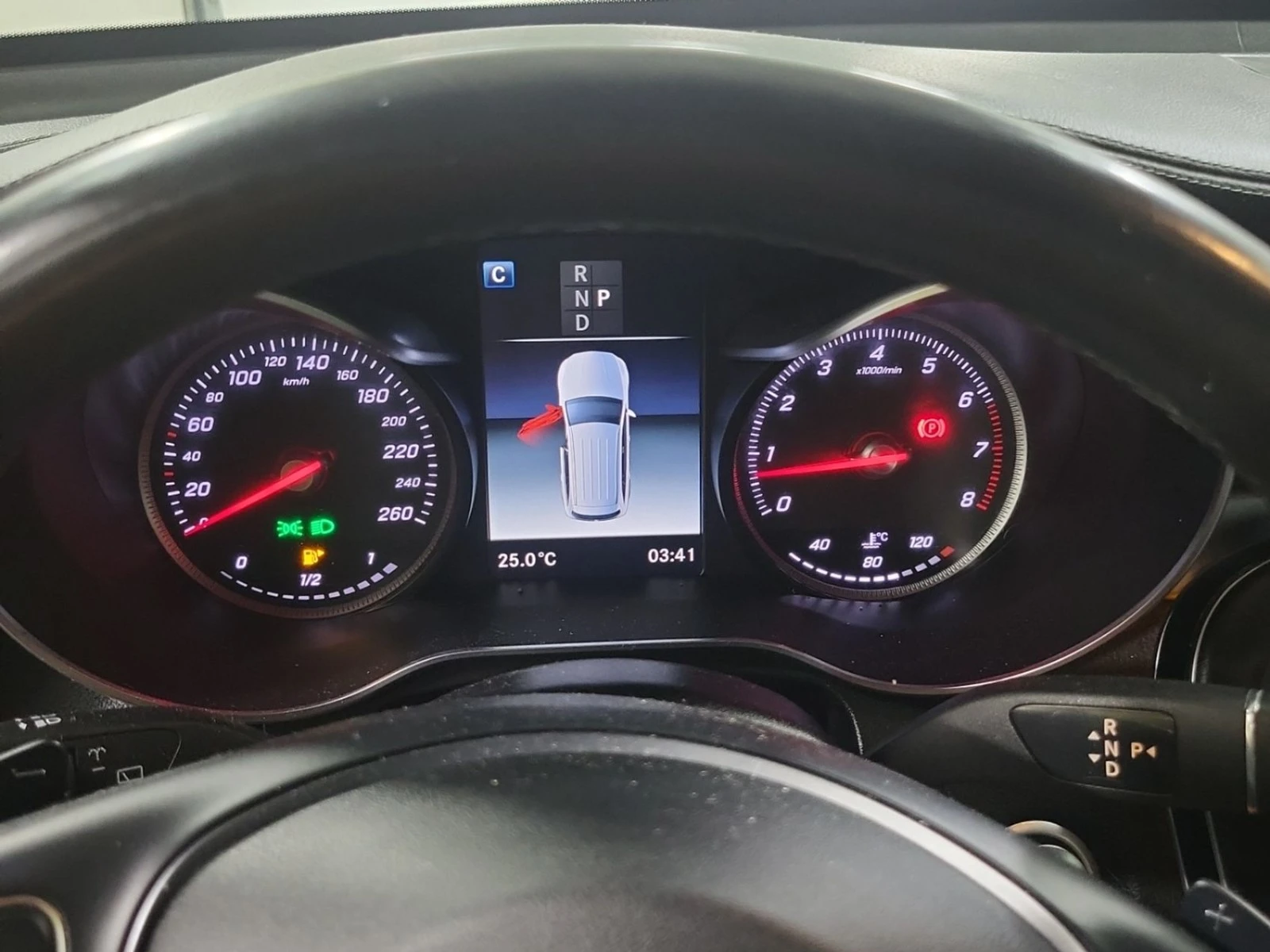 Mercedes-Benz GLC 300 AвтоКредит * (ЦЕНА ДО БГ), снимка 13 - Автомобили и джипове - 54542813