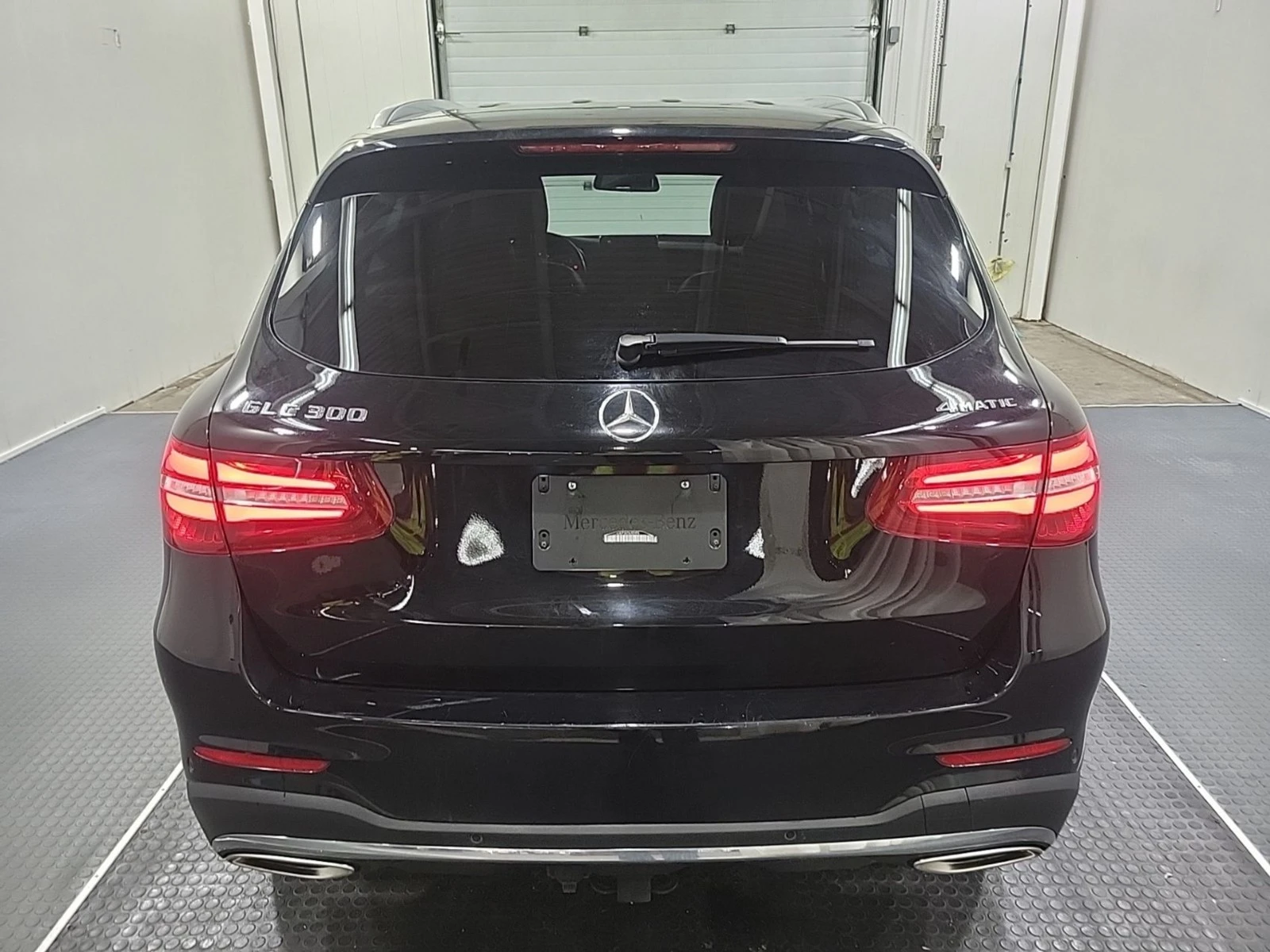 Mercedes-Benz GLC 300 AвтоКредит * (ЦЕНА ДО БГ), снимка 5 - Автомобили и джипове - 54542813
