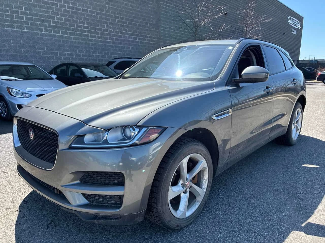 Jaguar F-PACE * Premium * PANO * ПОДГРЕВИ * КАМЕРА