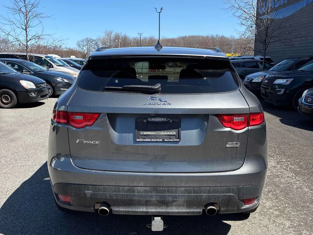 Jaguar F-PACE * Premium * PANO * ПОДГРЕВИ * КАМЕРА, снимка 4 - Автомобили и джипове - 54711025
