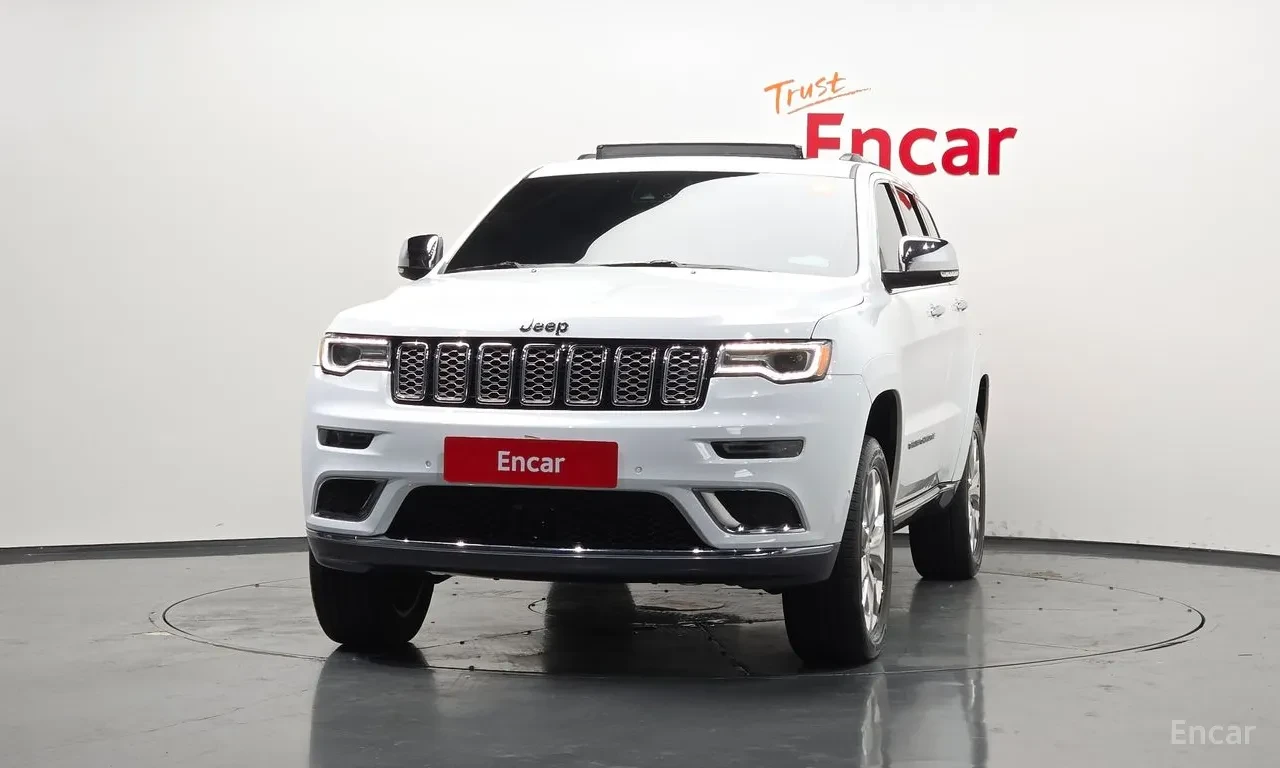 Jeep Grand cherokee 3.6 V6| 4x4Summit| Пано| Дистроник| Въздушно окачв, снимка 2 - Автомобили и джипове - 55438307