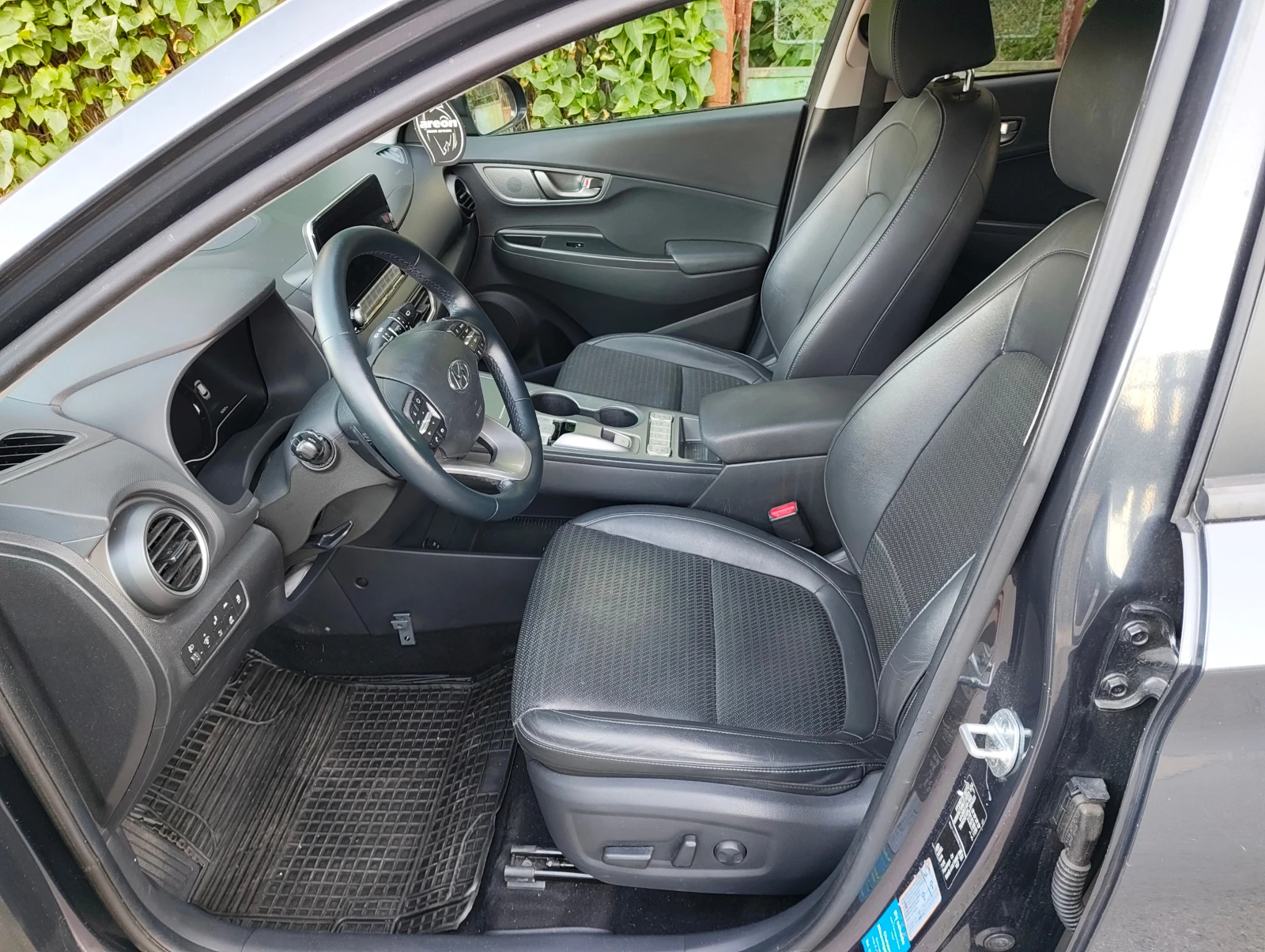 Hyundai Kona 64KWh* SOH 100%* LED* DISTRONIC* Tермопомпа* BLUEL, снимка 5 - Автомобили и джипове - 55712792
