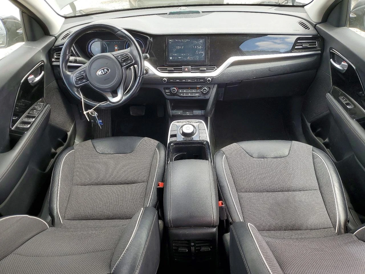 Kia Niro EX, снимка 8 - Автомобили и джипове - 56057998