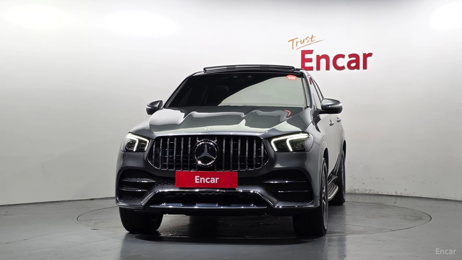 Mercedes-Benz GLE 400 AMG Line| AIR| DISTRO| ОБДУХ| 360| HUD| 3 AC| , снимка 2 - Автомобили и джипове - 56135705