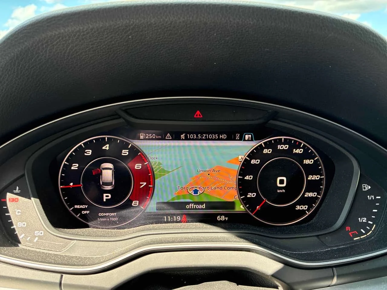 Audi SQ5 / FULL DIGITAL / 360 / DIAMOND SEATS / АВТОКРЕДИТ, снимка 8 - Автомобили и джипове - 56228599