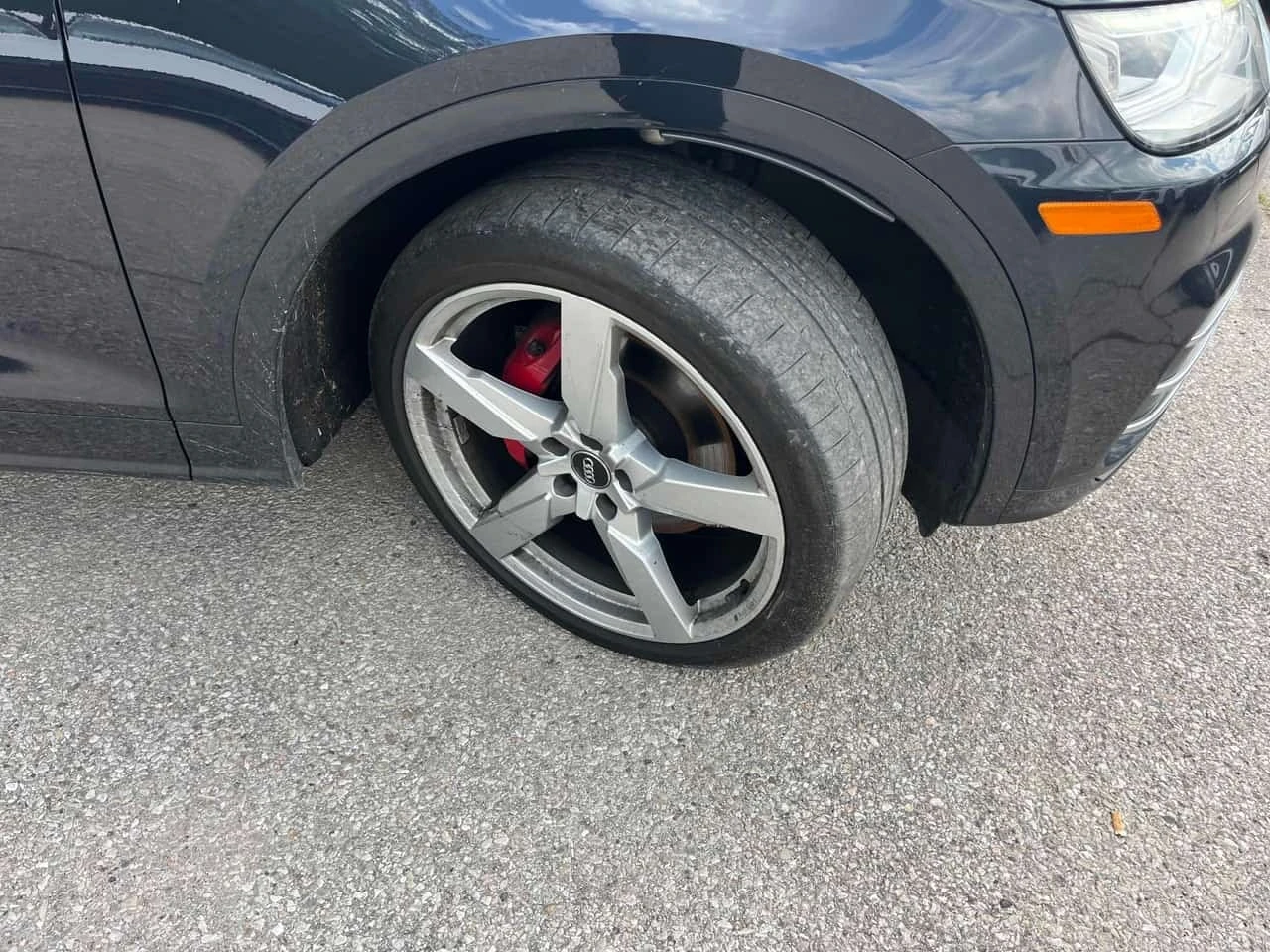 Audi SQ5 / FULL DIGITAL / 360 / DIAMOND SEATS / АВТОКРЕДИТ, снимка 6 - Автомобили и джипове - 56228599