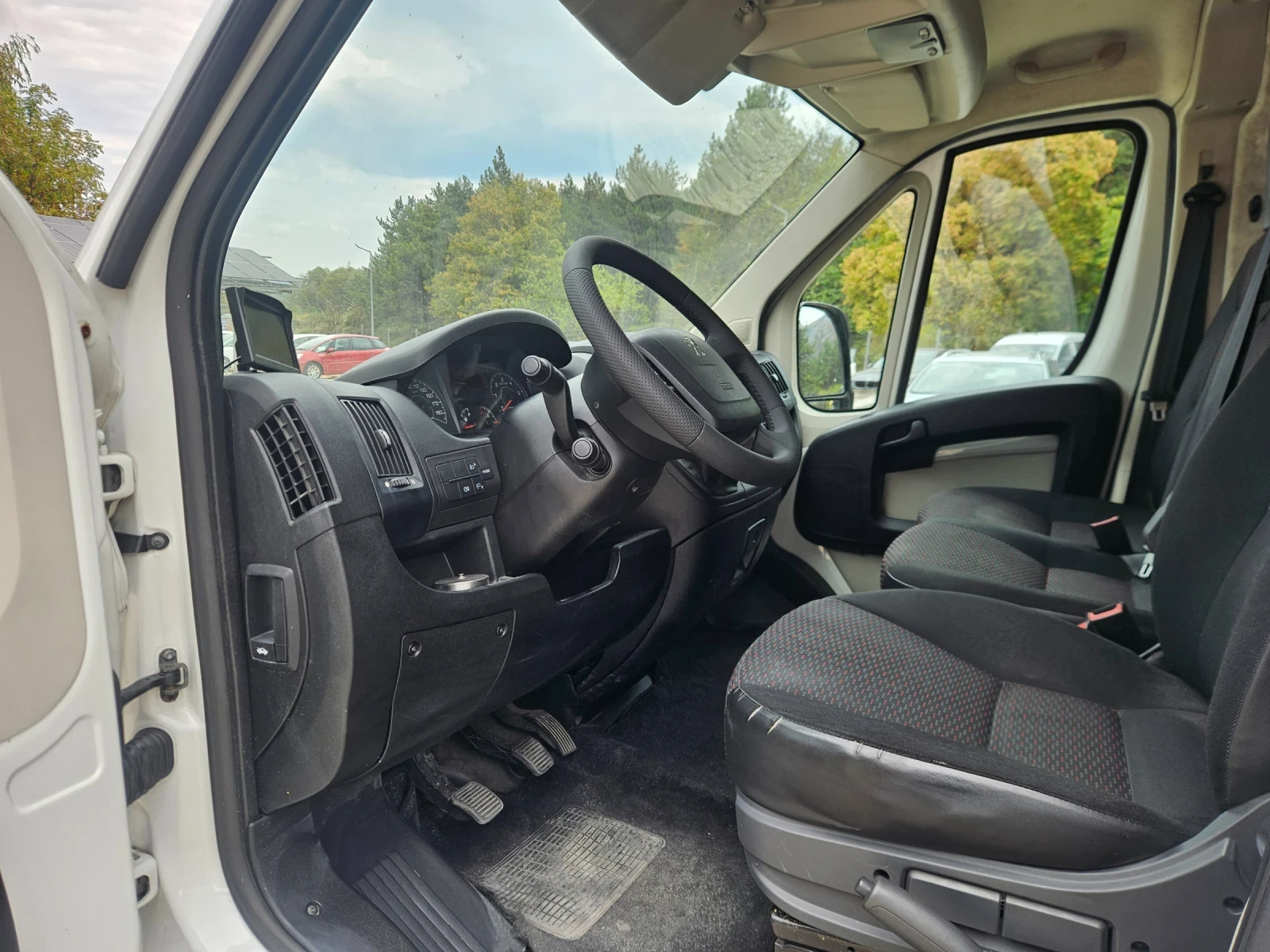 Peugeot Boxer 2.2 150кс макси, снимка 10 - Бусове и автобуси - 56167204