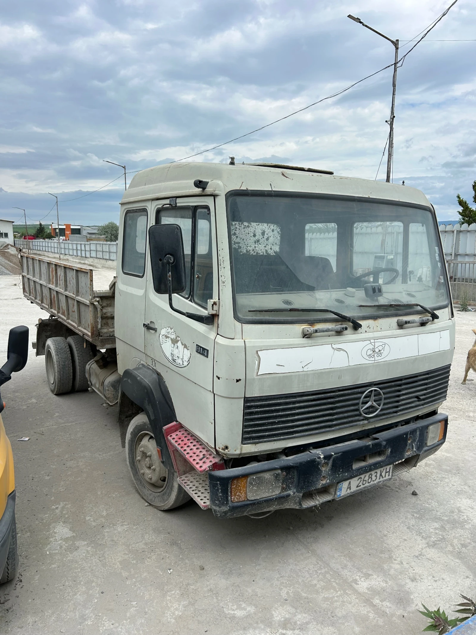 Mercedes-Benz 814