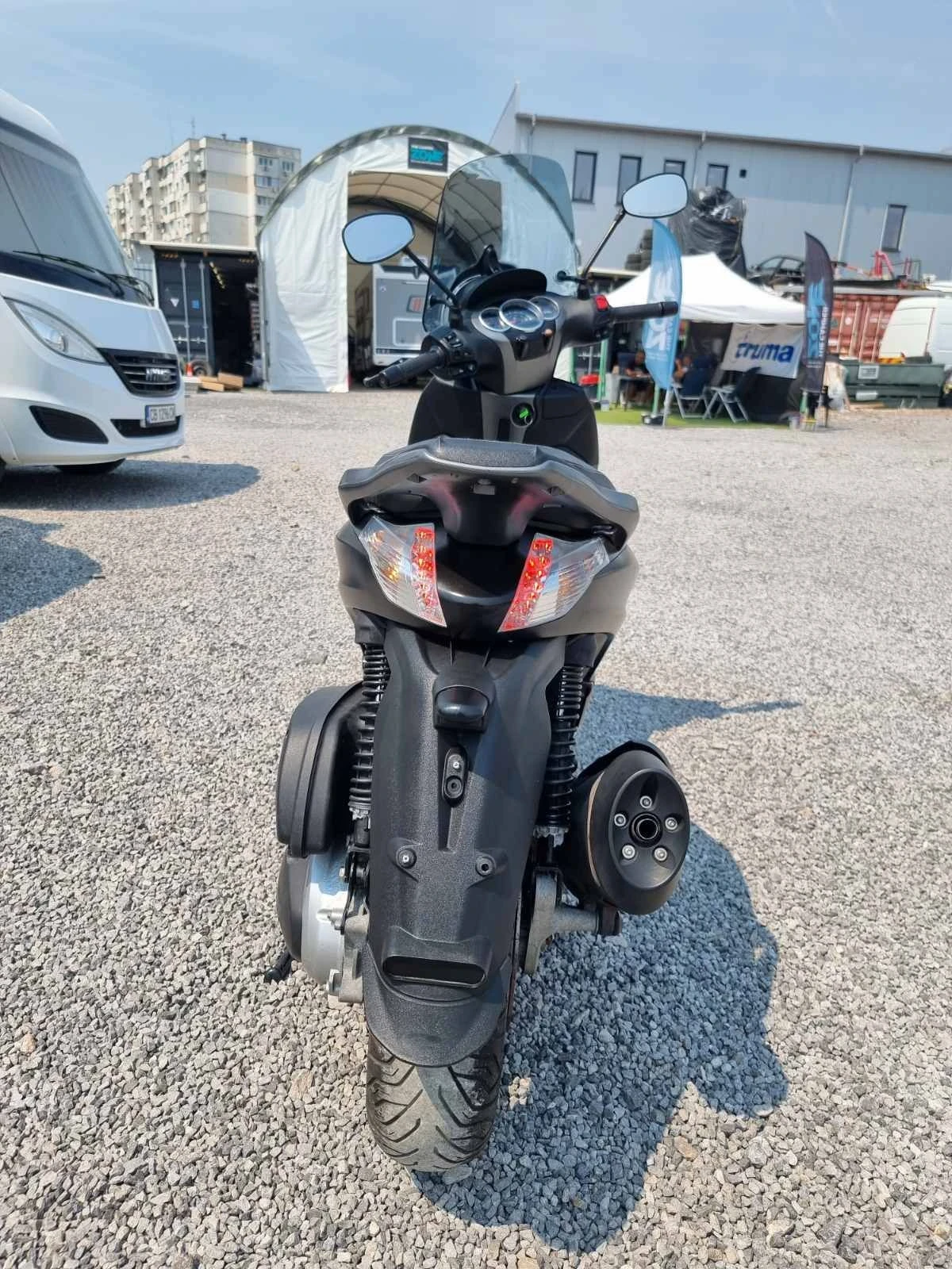 Piaggio Beverly 350, снимка 3 - Мотоциклети и мототехника - 55706961