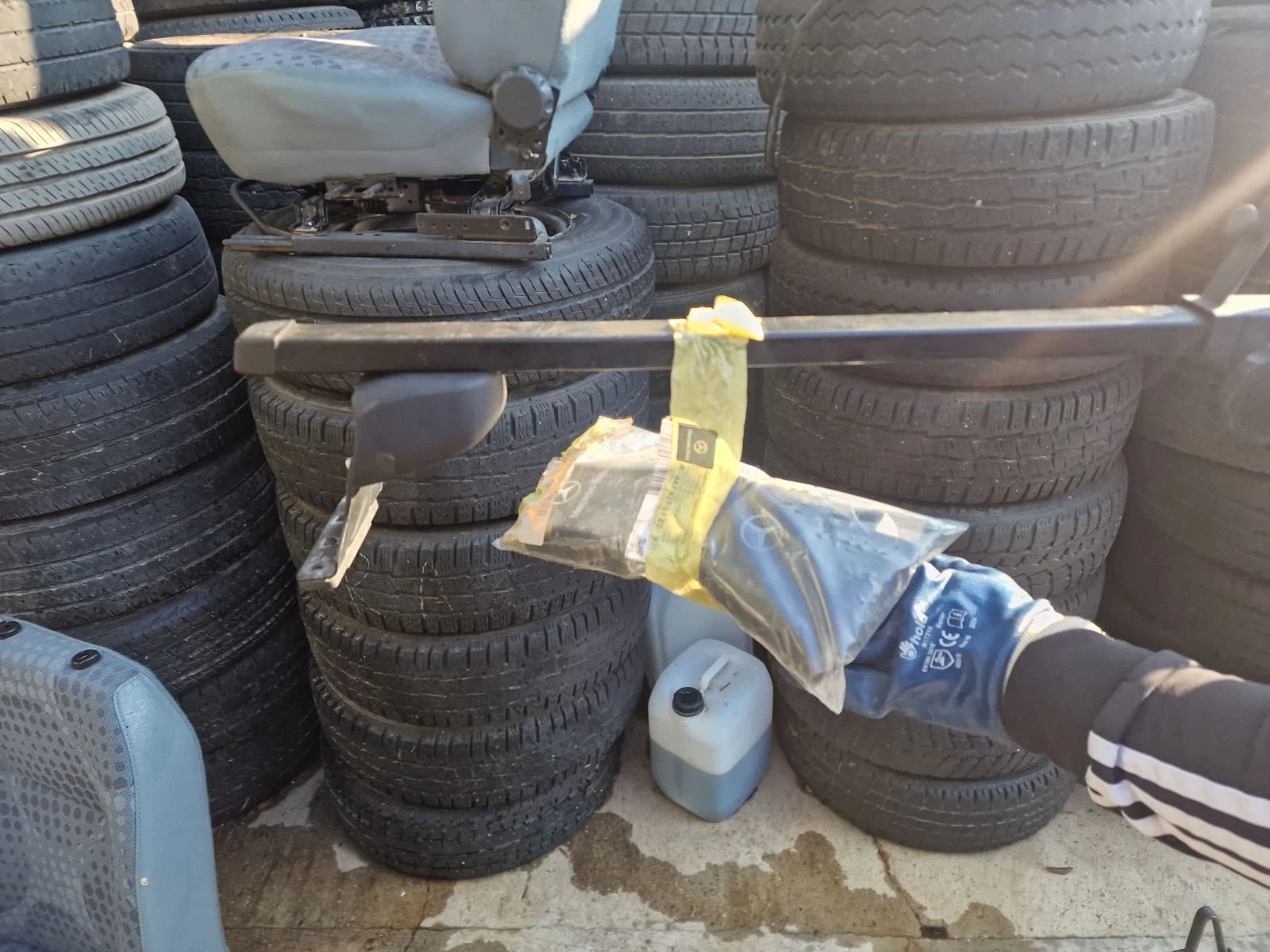     2004. | Mobile.bg   6