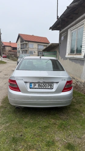 Mercedes-Benz C 220, снимка 4