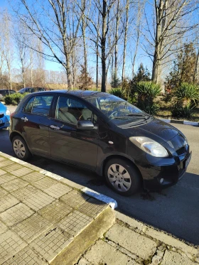 Обява за продажба на Toyota Yaris 1.3 Автоматик ~12 000 лв. - изображение 1